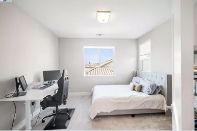 1605 Radiance Ln, Modesto, CA 95356 - Photo 27