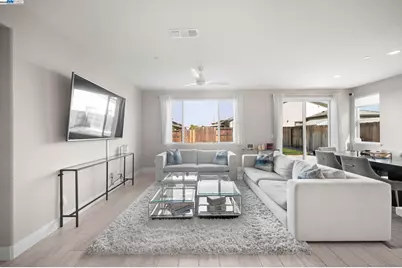 1605 Radiance Ln, Modesto, CA 95356 - Photo 3