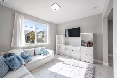 1605 Radiance Ln, Modesto, CA 95356 - Photo 23