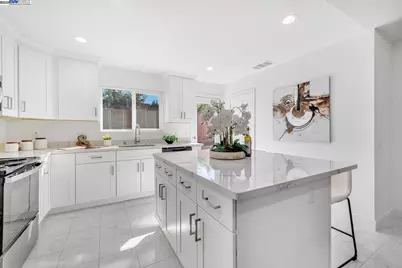 2834 White Acres Dr, San Jose, CA 95148 - Photo 21