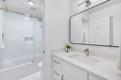 2834 White Acres Dr, San Jose, CA 95148 - Photo 31