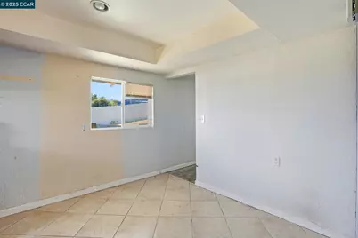 1207 1/2 Warren Ave, Vallejo, CA 94591 - Photo 15