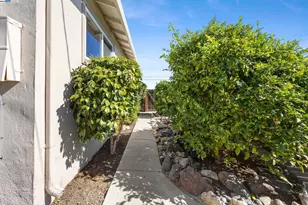 19695 Bernal St, Castro Valley, CA 94546 - Photo 37