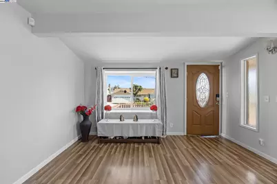 19695 Bernal St, Castro Valley, CA 94546 - Photo 9