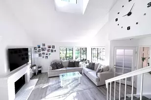 2561 Yerba Bank Ct, San Jose, CA 95121 - Photo 3