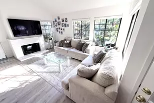 2561 Yerba Bank Ct, San Jose, CA 95121 - Photo 7