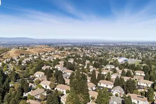 2561 Yerba Bank Ct, San Jose, CA 95121 - Photo 51