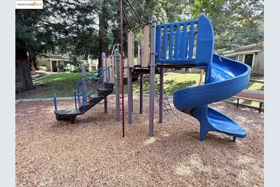 2561 Yerba Bank Ct #0, San Jose, CA 95121 - Photo 47