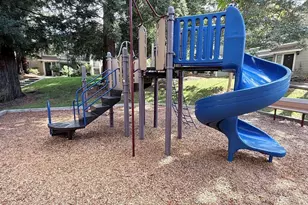 2561 Yerba Bank Ct, San Jose, CA 95121 - Photo 47