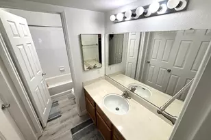 2561 Yerba Bank Ct, San Jose, CA 95121 - Photo 19