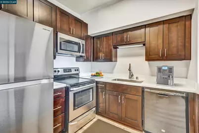 6363 Christie Ave #1803, Emeryville, CA 94608 - Photo 11