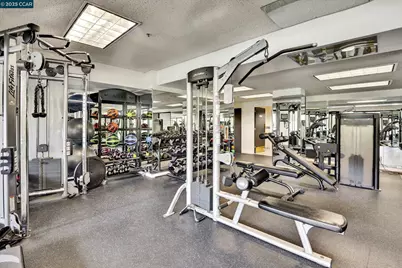 6363 Christie Ave #1803, Emeryville, CA 94608 - Photo 31