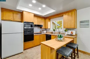 1856 Carriage Dr, Walnut Creek, CA 94598 - Photo 11