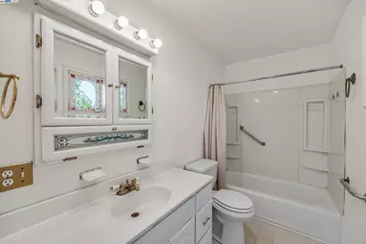 16881 Midway Rd, Tracy, CA 95377 - Photo 17