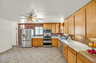 16881 Midway Rd, Tracy, CA 95377 - Photo 5