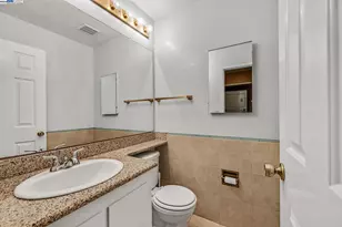 21117 Gary Dr, Hayward, CA 94546 - Photo 15