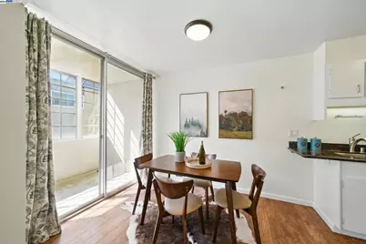 398 Adams St #304, Oakland, CA 94610 - Photo 5