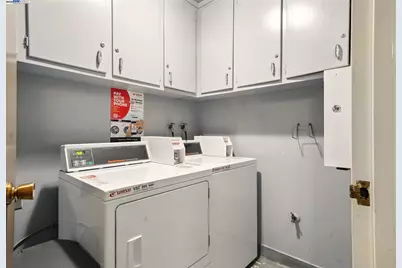 398 Adams St #304, Oakland, CA 94610 - Photo 15