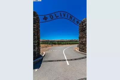 2105 Malbec Cmn, Livermore, CA 94550 - Photo 27