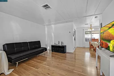 137 Valencia Dr #137, Fairfield, CA 94533 - Photo 3