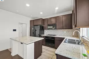 2746 Gracie Pl, Fairfield, CA 94533 - Photo 25
