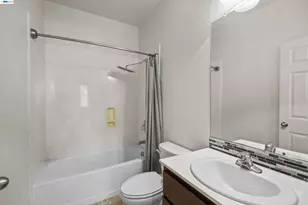 2746 Gracie Pl, Fairfield, CA 94533 - Photo 9