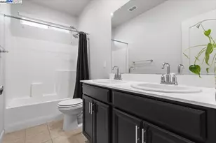 407 Sacramento St, Lathrop, CA 95330 - Photo 9