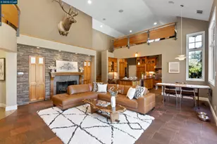 350 Pine Creek Rd, Walnut Creek, CA 94598 - Photo 17