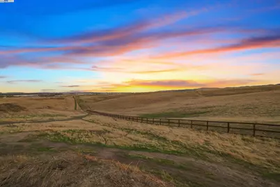 17011 Midway Rd, Tracy, CA 95377 - Photo 5