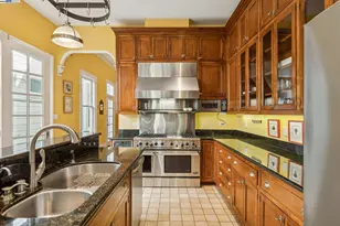 2070 Bush St, San Francisco, CA 94115 - Photo 5