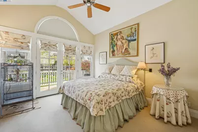 2070 Bush St, San Francisco, CA 94115 - Photo 9