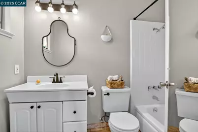 1601 Broadway #9, Alameda, CA 94501 - Photo 17