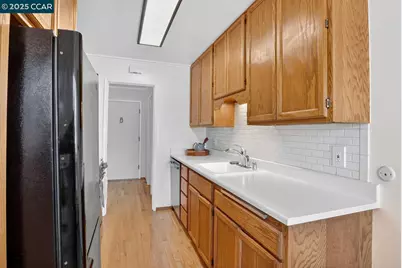 1601 Broadway #9, Alameda, CA 94501 - Photo 11