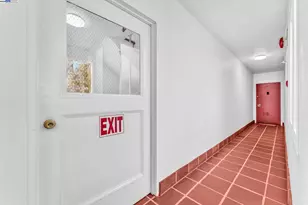 1260 Clay St, San Francisco, CA 94108 - Photo 19