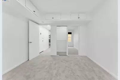 1260 Clay St #207, San Francisco, CA 94108 - Photo 25