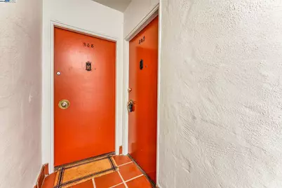 1260 Clay St #207, San Francisco, CA 94108 - Photo 21