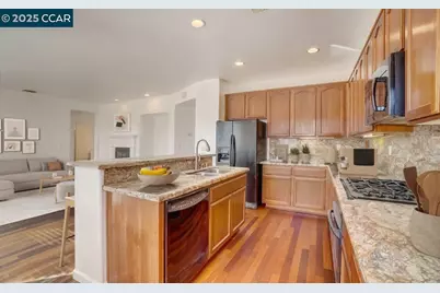 5660 Vista Drive, Richmond, CA 94806 - Photo 3