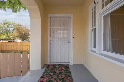 1351 Peach Ct, San Jose, CA 95116 - Photo 17