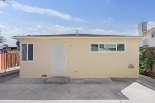 1351 Peach Ct, San Jose, CA 95116 - Photo 47