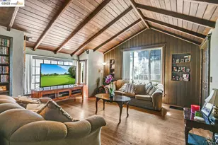 2550 Pleasant St, Oakland, CA 94602 - Photo 9