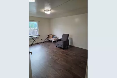 9821 E St, Oakland, CA 94503 - Photo 15