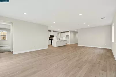 5609 Majestic Oak Way, Antioch, CA 94531 - Photo 13