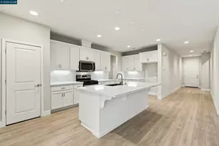 5609 Majestic Oak Way, Antioch, CA 94531 - Photo 5