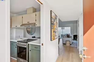 3032 Linda Vista, Alameda, CA 94502 - Photo 3