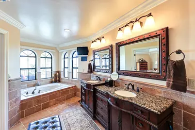 1310 Hampton Ct, Discovery Bay, CA 94505 - Photo 31