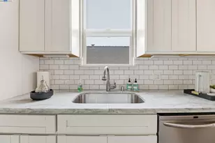 2417 Linden Sreet, Oakland, CA 94607 - Photo 15