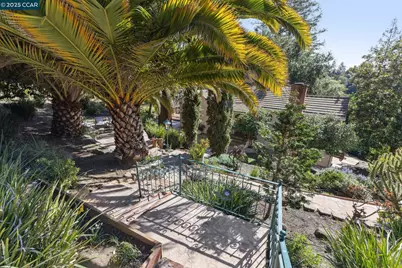 40 Las Palomas, Orinda, CA 94563 - Photo 47