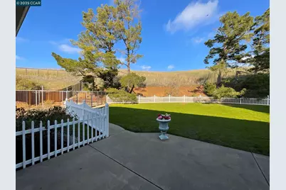 403 Gerald Court, Benicia, CA 94510 - Photo 49