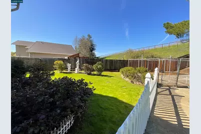403 Gerald Court, Benicia, CA 94510 - Photo 59
