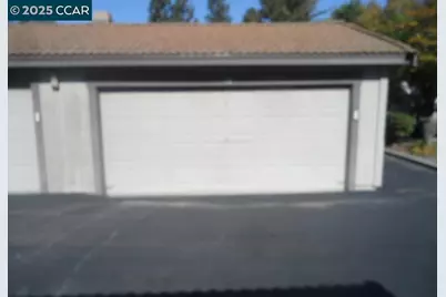 1405 Hull Ln, Martinez, CA 94553 - Photo 17